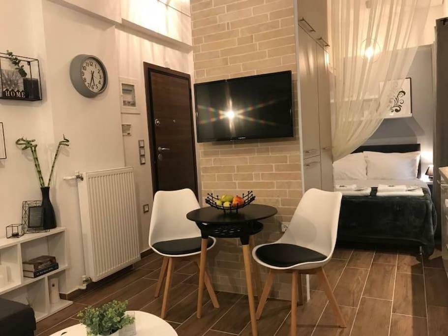 Cozy Studio 50M From Sea Athens Exterior photo